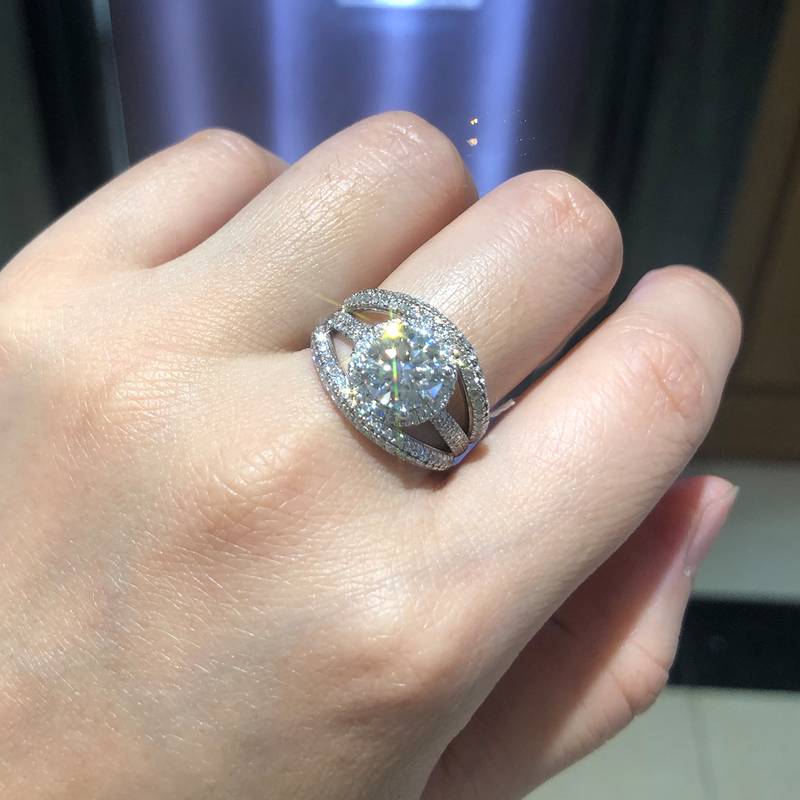 豪华满钻女戒S925银镀白金定制选款主石莫桑钻2.0ct/副石高碳钻